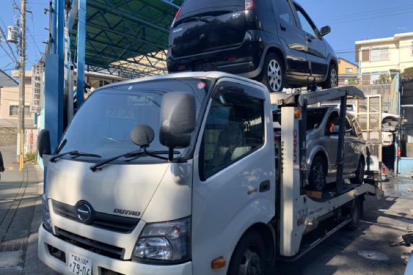 車両入庫